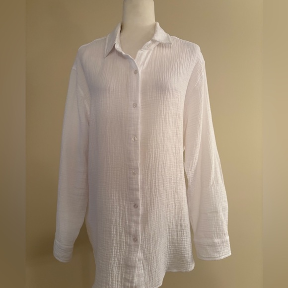 White Button-Up Shirt - Picture 3 of 5